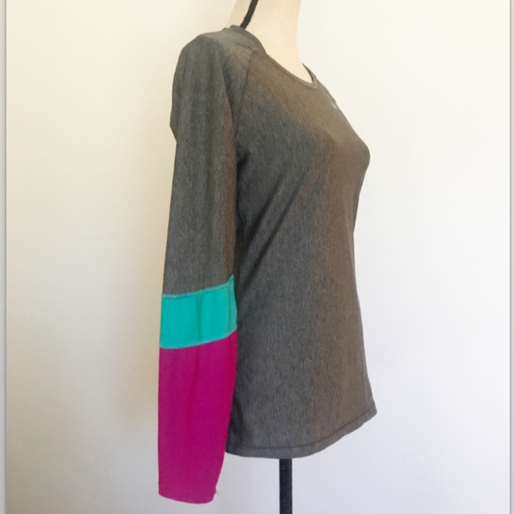 Under Armour HeatGear Gray Blue Pink Long Slv Top - Picture 3 of 8